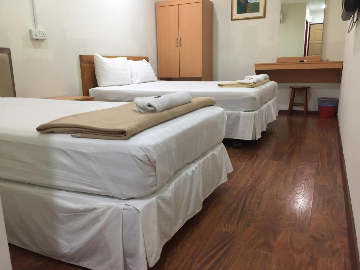 Hotel Sri Malim Танджунг Малим Екстериор снимка